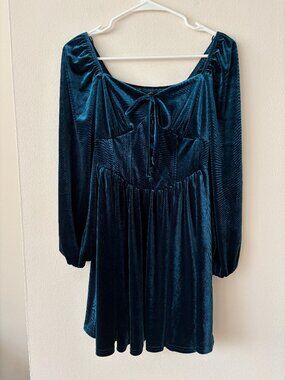 Blu Pepper Blue Velvet Long Sleeve Dress - Size Small - NWOT